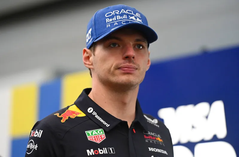 Isacƙ Hadjar crasҺes as Max Verstappen triggers early Day 2 red flag – my Review