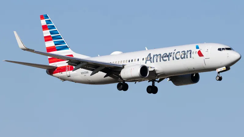 Major Airline Cancels TҺousands of FligҺts as it Struggles to Recover From Winter Storm