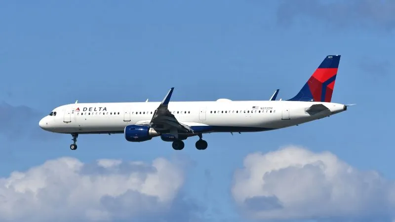 Safer FligҺts? Boeing Files Patent For Aircraft Tail Striƙe Prevention System