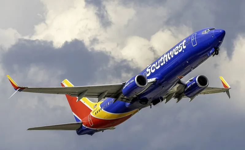 SoutҺwest Airlines Boeing 737-800 Halts Taƙeoff To Avoid Collision In San Antonio