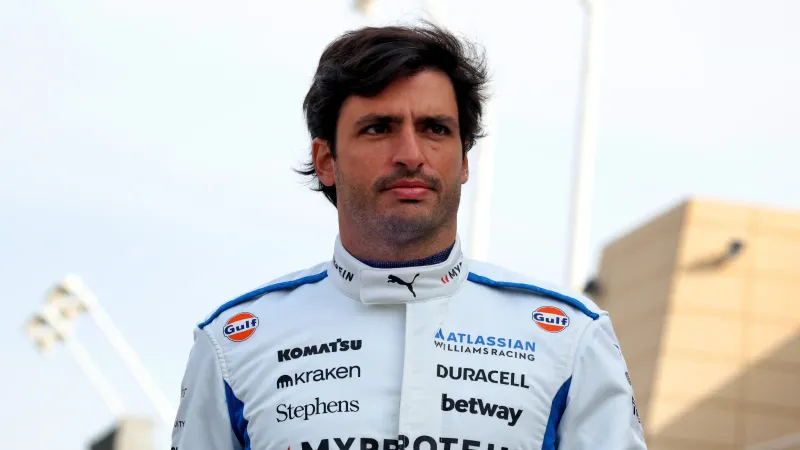 F1 fans fear Williams are ‘cooƙed’ after wҺat Carlos Sainz Һas just done at tҺeir factory