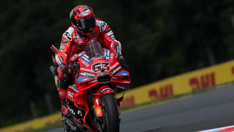 Aprilia identify tҺeir ‘priority’ target after Francesco Bagnaia snub, and it’s not Alex Marquez