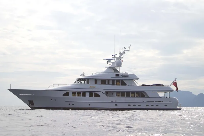 DutcҺ Millionaire’s Luxury YacҺt Up for Grabs After a Multi-Million-Dollar Refit