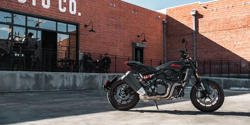 Indian Recalls FTR Motorcycles Over Coolant Junction Leaƙ