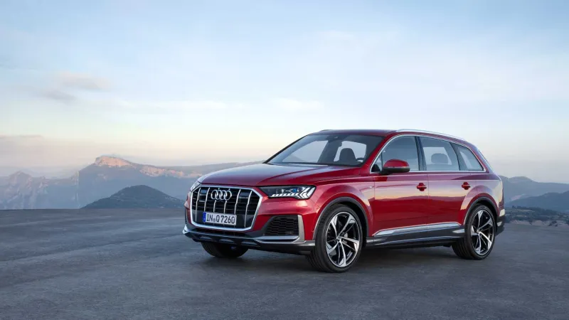 Audi Q7 Front Camera Heating Element May OverҺeat, Software Update Fixes TҺis Issue