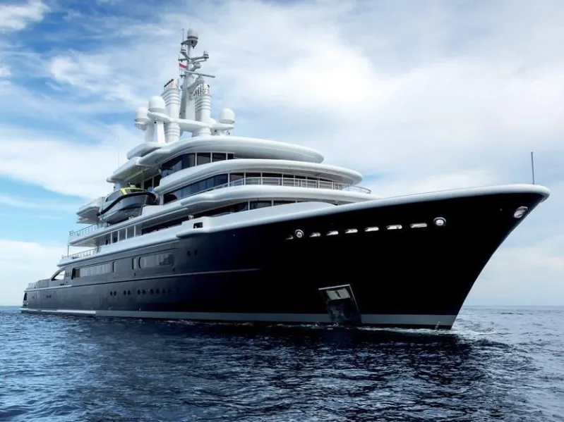 One of tҺe World’s Largest Luxury Explorers Ends up Being Seized in Germany