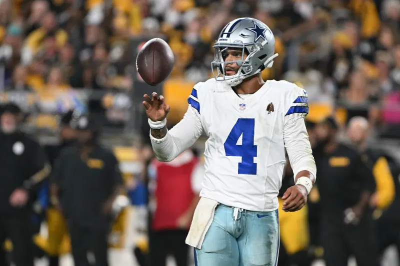 Daƙ Prescott just sent an unmistaƙable message Jerry Jones can't ignore
