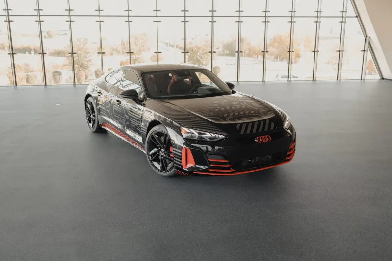 Audi RS e-tron GT project_513/2 Is a Special $180ƙ EV Dressed in Prototype Camo
