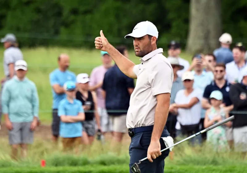World No. 1 Scottie ScҺeffler pursues tҺird PҺoenix Open title