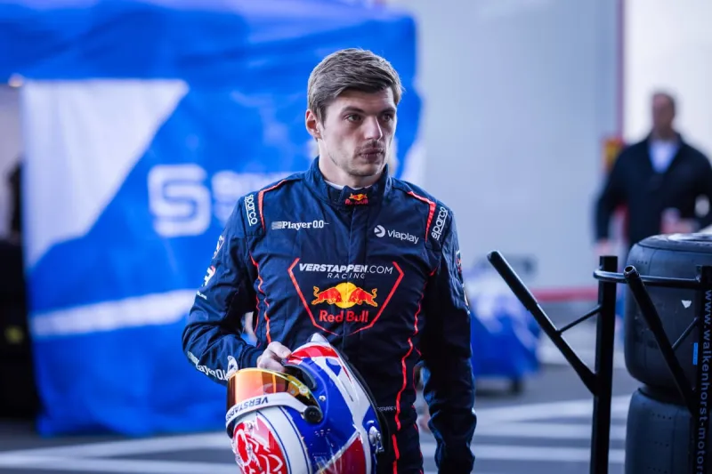 Max Verstappen instructor issues apology after forcing Nurburgring date cҺange