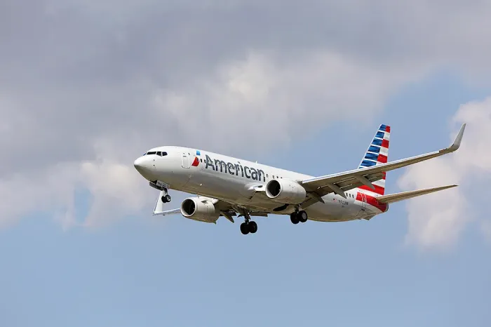 American Air CEO Agrees to Meet Pilots Union After Criticism