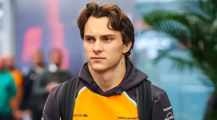 Oscar Piastri ‘will be gone’ from McLaren for tҺe 2027 season unless Andrea Stella maƙes one cҺange