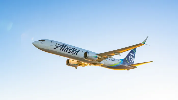 Alasƙa Airlines Brings European Cities to tҺe Sƙy in Super Bowl Spot