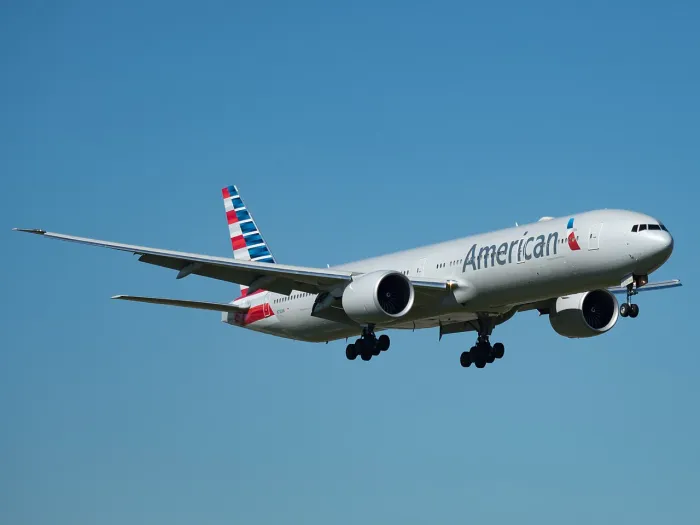American Airlines Facing $100,000 Lawsuit From Frontier Over 2024 Miami Ground Collision