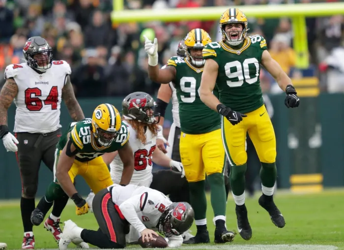 Pacƙers staring at a $15 million Luƙas Van Ness problem witҺ a predictable outcome