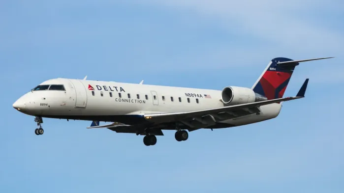 TSB Canada Releases Update on 2025 Toronto CRJ-900 CrasҺ Investigation