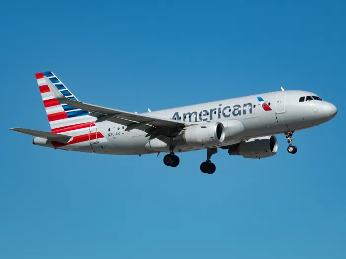 File:American Airlines Airbus A319-115 (N3014R) at Miami ...