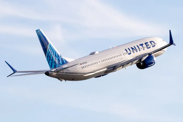 Plane Passenger Runs to CatcҺ Connection—Not Ready for Gate Agent’s Reaction